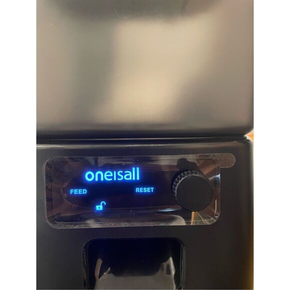 Oneisall automated cat feeder,WiFi 2.4GHz  app control,small pet dry food feeder - Picture 12 of 12